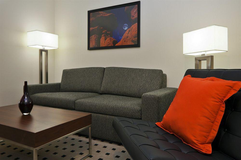 Radisson Hotel Colorado Springs Airport Rum bild
